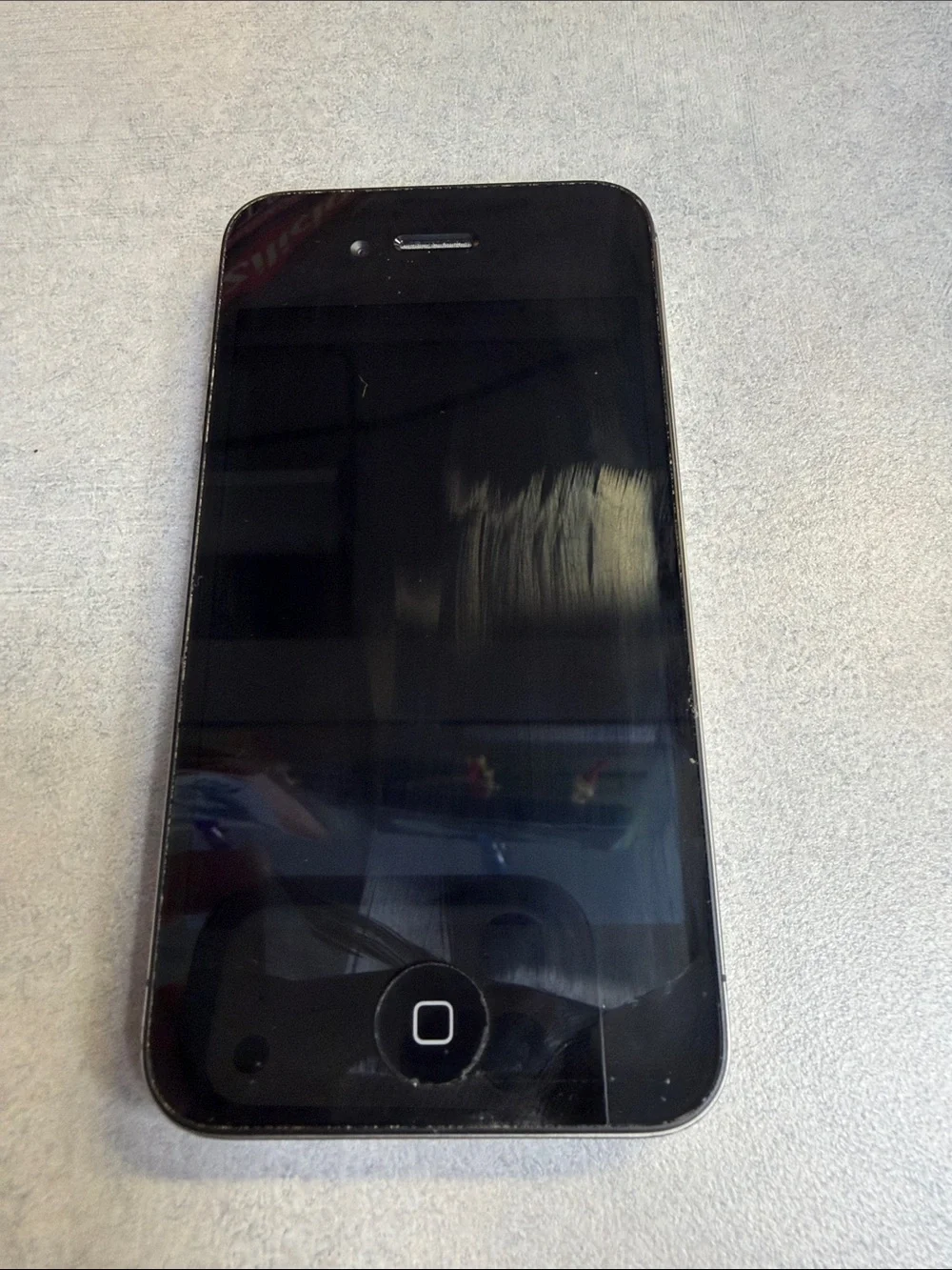 Apple iPhone 4S, black, 16GB with Kate Spade leopard case